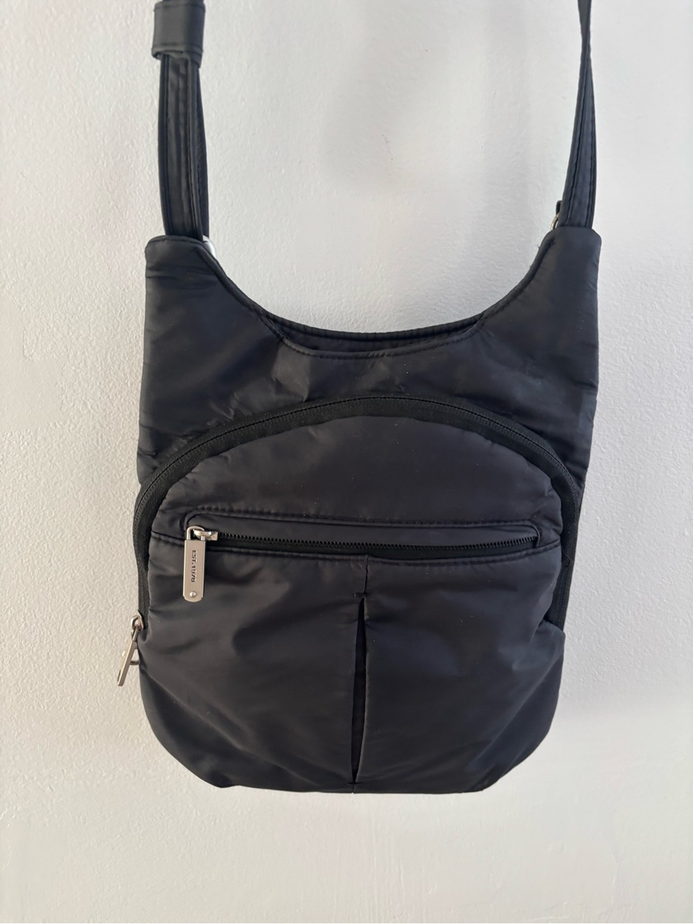 Travelon Black Crossbody Bag